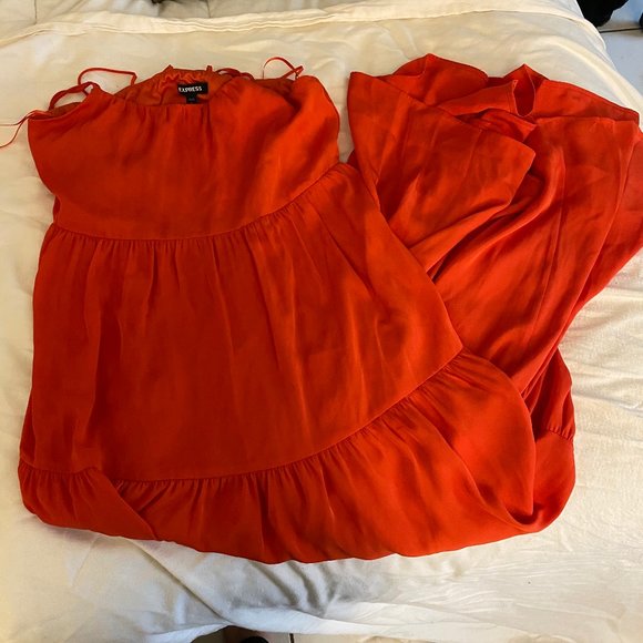EXPRESS RED TIERED MAXI DRESS SIZE XS - Picture 4 of 5